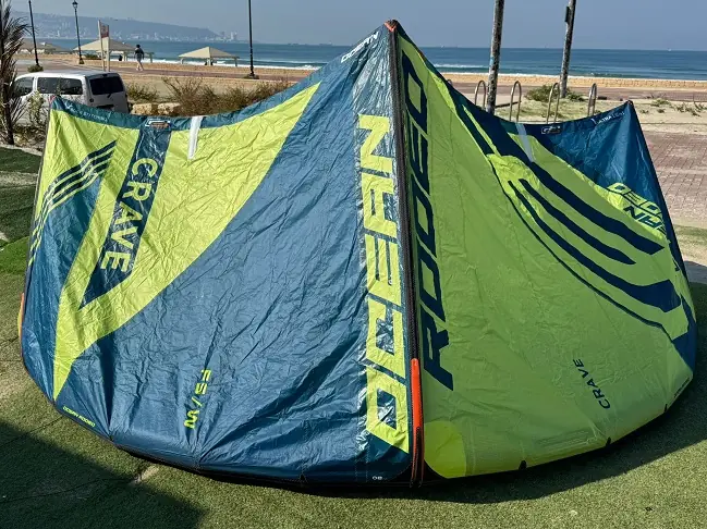 קייט משומש Ocean Rodeo Crave 2022 מידה 8 מטר בצבע ירוק-כחול