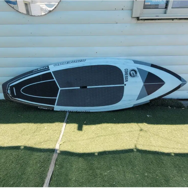 סאפ גלים משומש Coreban Platinum 7'11 בצבע תכלת ושחור סאפ גלים משומש Coreban Platinum 7'11 בצבע תכלת ושחור
