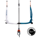 בר לקייטסרפינג Ocean Rodeo Shift בצבעי לבן וכחול על רקע לבן