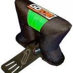 מצוף הצלה לגלשן Ocean Rodeo Go-Joe מותקן על בסיס חיבור לגלשן