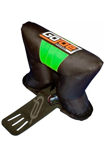 מצוף הצלה לגלשן Ocean Rodeo Go-Joe מותקן על בסיס חיבור לגלשן